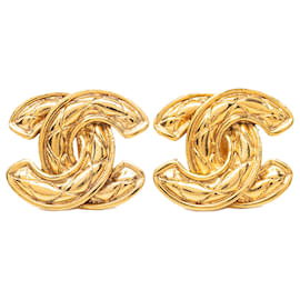 Orecchini a clip Chanel Gold CC trapuntati placcati oro