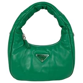 Borsa a mano mini imbottita in morbido cuoio nappa verde Prada