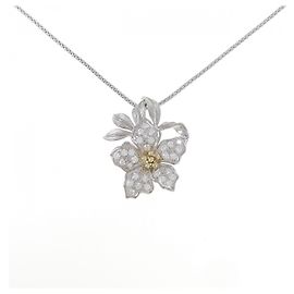 Autre Marque Collana Fiore in Diamanti Au750