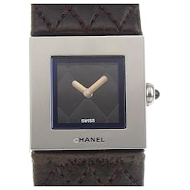 Reloj Chanel Matelasse en acero inoxidable