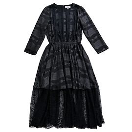 Autre Marque We Are Kindred Midi-Kleid mit Spitzenbesatz in Schwarz