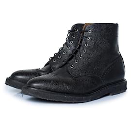 Thom Browne, stivaletti wingtip in pelle granulata nera