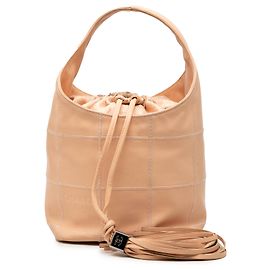 Hobo Chanel in pelle di vitello beige con cuciture a quadrato e nappa