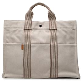 Hermès Beige Canvas Fourre Tout MM