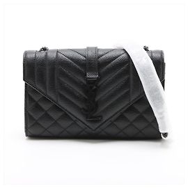 Saint Laurent Piccola borsa a tracolla in pelle nera trapuntata chevron
Modello Envelope