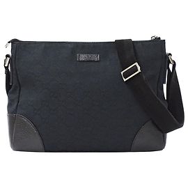 Borsa a mano Gucci in tela GG nera
