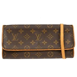Louis Vuitton Twin Canvas GM