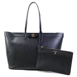 Borsa a tracolla in pelle nera Salvatore Ferragamo