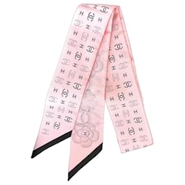 Chanel Seidentuch in Rosa mit CC-Logo