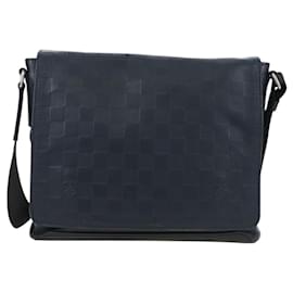 Louis Vuitton District Messenger Damier Infini Leather PM