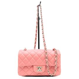 Borsa a tracolla Mini Matelassé in agnello rosa Chanel