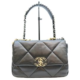 Borsa a tracolla Chanel AS1160 in agnello nero