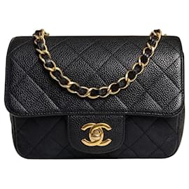 Chanel Classic Flap Mini Square Tasche - Schwarzes Caviar-Leder, Goldene Hardware