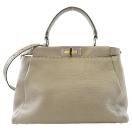 Borsa Fendi Peekaboo