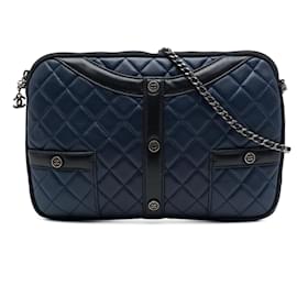 Clutch Girl in agnello trapuntato blu Small con catena Chanel