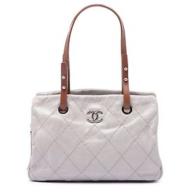 Tote On the Road in pelle di vitello bianco lucido Chanel