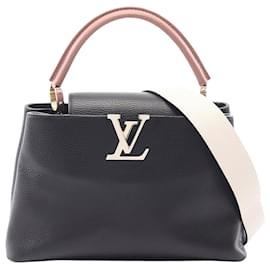 Louis Vuitton Capucines MM in pelle Taurillon nera