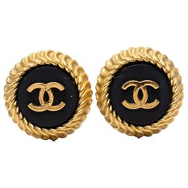 Orecchini a clip rotondi Chanel Gold CC placcati oro e smalto