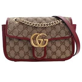 Borsa a tracolla Gucci Beige Small GG Marmont Matelasse in tela GG diagonale e pelle