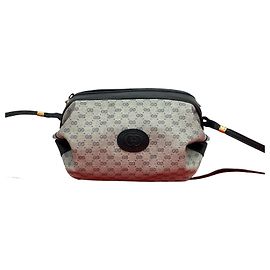 Mini borsa a tracolla in pelle Micro GG Gucci