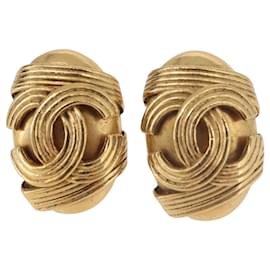 Chanel CC Clip On Metal