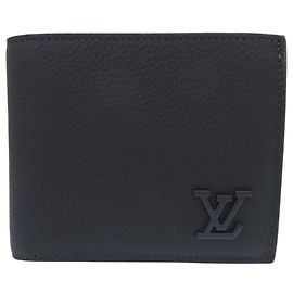 Louis Vuitton Portefeuille Marco Aerogram Bi-fold Wallet in Navy Leather