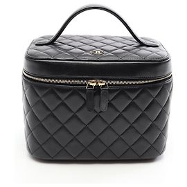 Chanel Matelassé Handbag in Black
