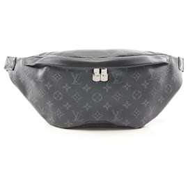 Louis Vuitton Discovery Bumbag PM