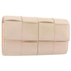 BOTTEGA VENETA MAXI INTRECCIATO Cassette Wallet Cuero Beige Gold Auth bs36262