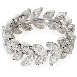 Anel Victoria Vine em platina e diamantes Tiffany & Co.