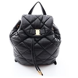 Rucksack/Handtasche Salvatore Ferragamo Vara Ribbon gesteppt mit Kette