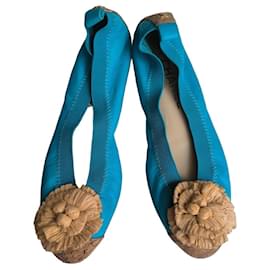 Chanel Ballerinas aus blauem Leder mit Strohblumen-Detail