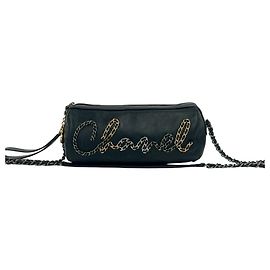 Borsa a tracolla Chanel Matelassé Logo Chain