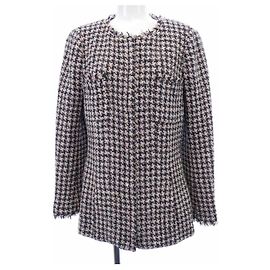 Chaqueta Chanel sin cuello