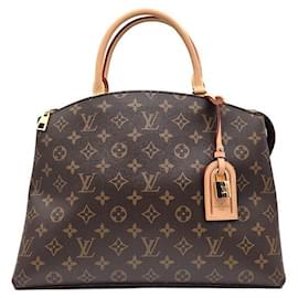 Louis Vuitton Monogram Grand Palais