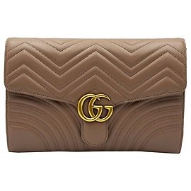 Gucci Bolso de mano acolchado GG Marmont beige