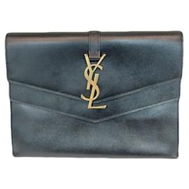 Clutch YSL Cassandra in pelle nera lucida con dettagli dorati - Saint Laurent