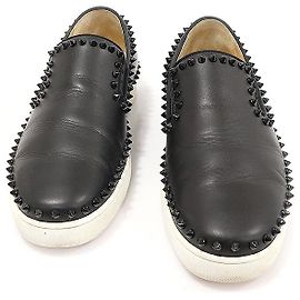 Christian Louboutin Slip on PIK BOAT con borchie in pelle di vitello nera da uomo