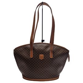 Céline Borsa a tracolla Macadam a forma di ventaglio