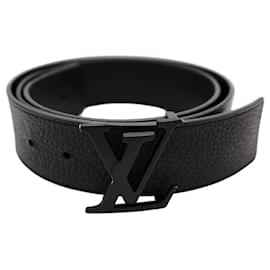 Louis Vuitton LV Initial Gürtel aus schwarzem Taurillon