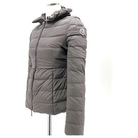 Chaqueta corta de plumón de cuello alto para mujer Moncler