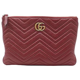 Gucci Clutch Red Matelassé Chevron GG Marmont