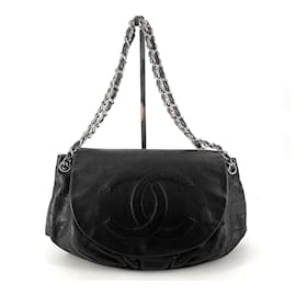 Chanel Borsa a tracolla Caviar Half Moon Flap Chain