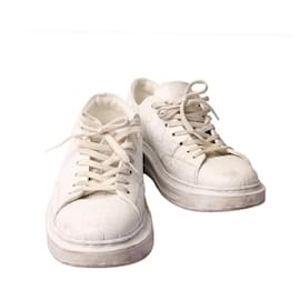 Louis Vuitton Sneakers Beverly Hills