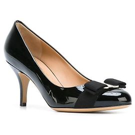 Salvatore Ferragamo Décolleté CARLA in vernice nero