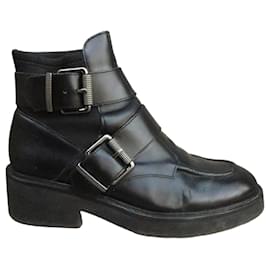 Botines Ash de cuero negro con hebillas
