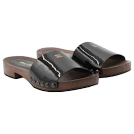 Zoccolo in vernice - Miu Miu