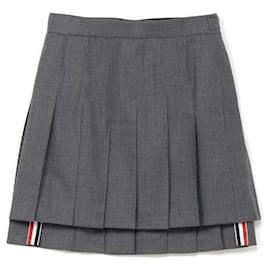 Thom Browne Minifalda plisada de sarga de lana