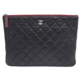 Clutch Lambskin Silver CC Classic New Medium - Chanel