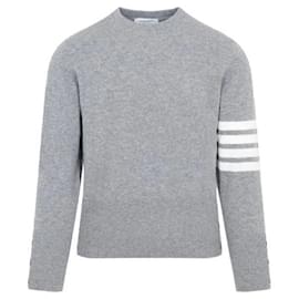 Jersey de cachemira clásico
Estampa: THOM - Thom Browne